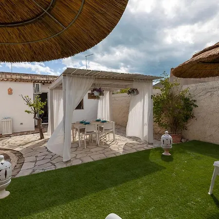 Maison Brave A Due Passi Dal Mare 別荘